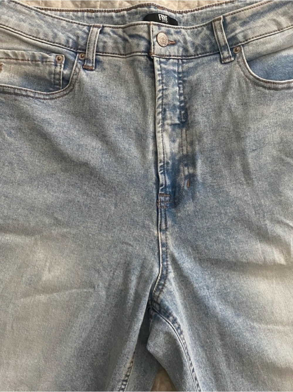 FRYE Women’s High-Rise Light Blue Denim Jeans - Picture 3 of 5